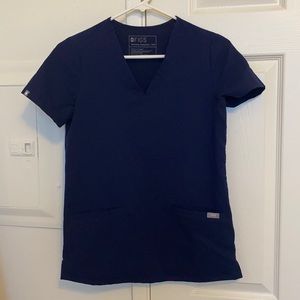 FIGS XXS NAVY SCRUB V NECK TOP